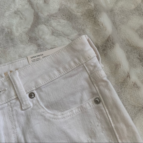 NWT American Eagle White Hi-Rise Shortie Size 4 - Picture 6 of 14